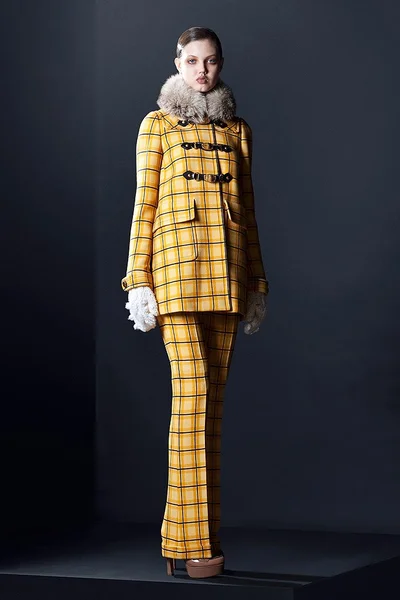 Look 7